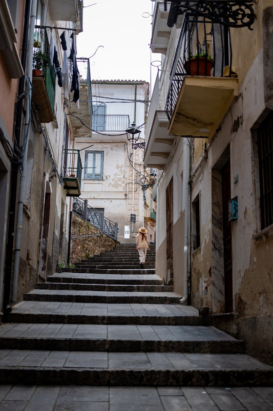 A quiet stairway close to home